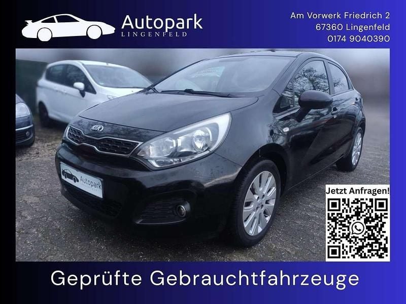 Auroraschwarz met. Gebraucht 2014 Kia Rio FIFA World Cup Edition Kleinwagen | 6.990 € (Fairer Preis) - Bild 1/4