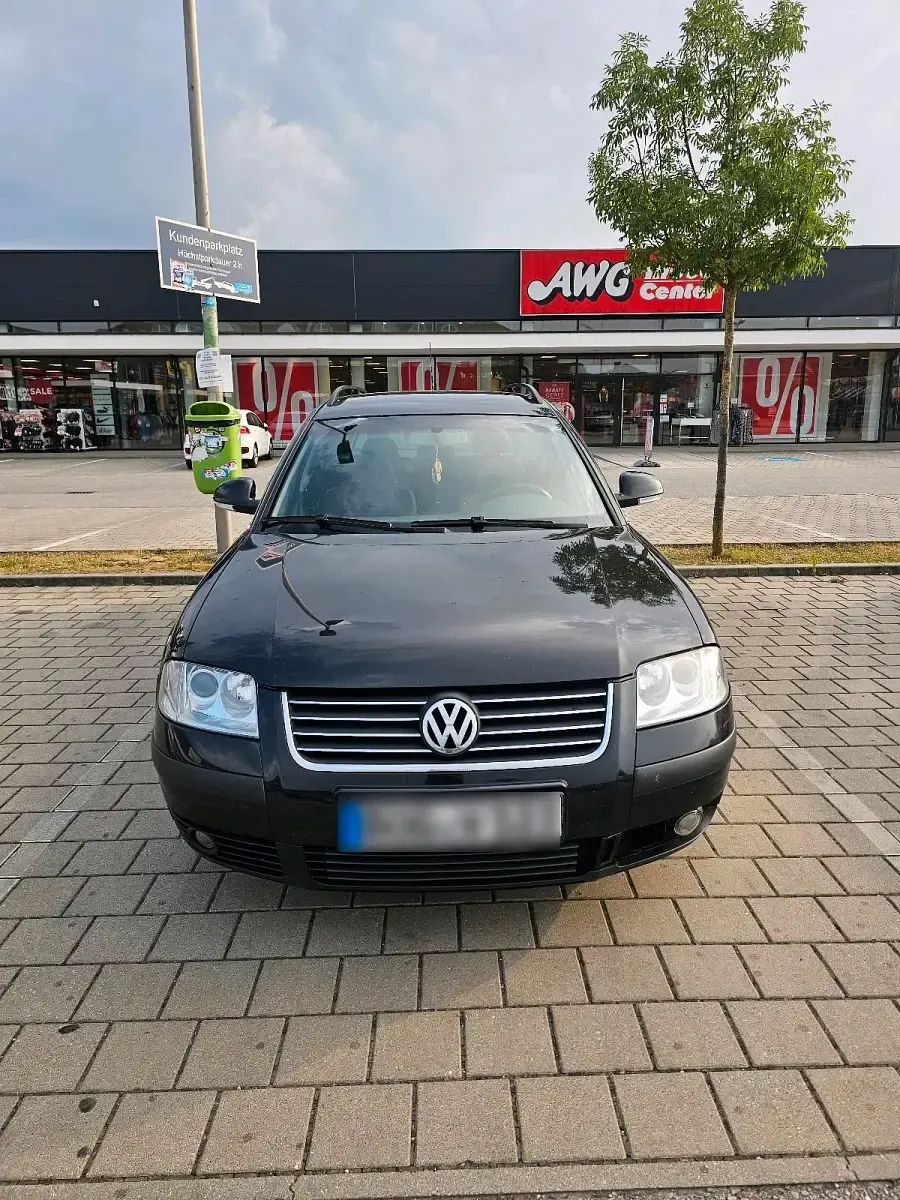 Gebraucht VW Passat 131 PS (96 kW) 2004 Schwarz Kombi