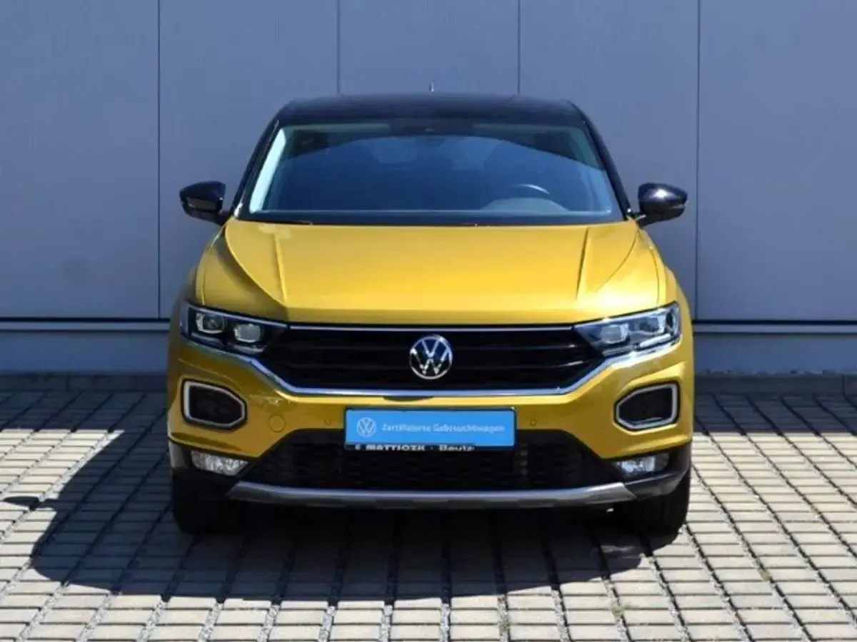Gebraucht VW T-Roc Style 150 PS (110 kW) 2021 Karkumagelb metallic SUV