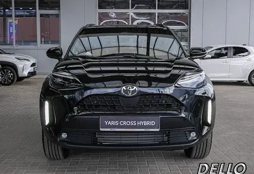 Neu Toyota Yaris Cross 130 PS (95 kW) 2025 Schwarz SUV