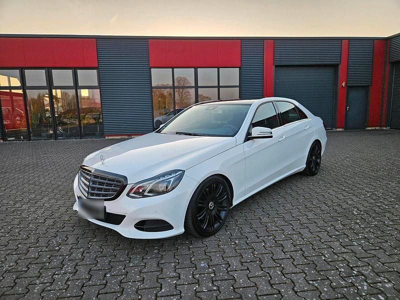 Gebraucht Mercedes 300 231 PS (169 kW) 2015 Weiß Limousine