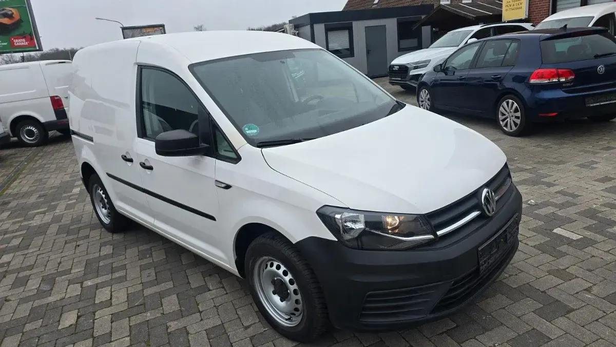 Second-hand VW Caddy 75 CP (55 kW) 2020 Alb Monovolum
