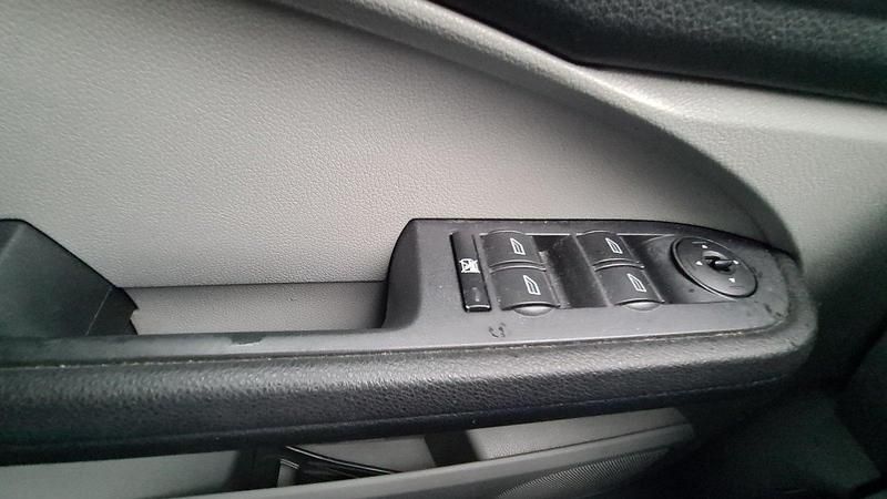 Gebraucht Ford C-MAX 125 PS (91 kW) 2005 Van / Kleinbus