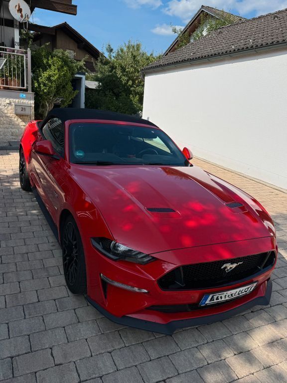 Rot Gebraucht 2019 Ford Mustang GT Cabrio | 31.400 € (Fairer Preis) - Bild 1/4