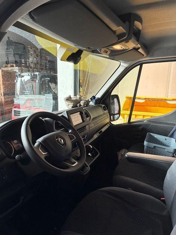 Gebraucht Renault Master 150 PS (110 kW) 2023 Weiß Van / Kleinbus