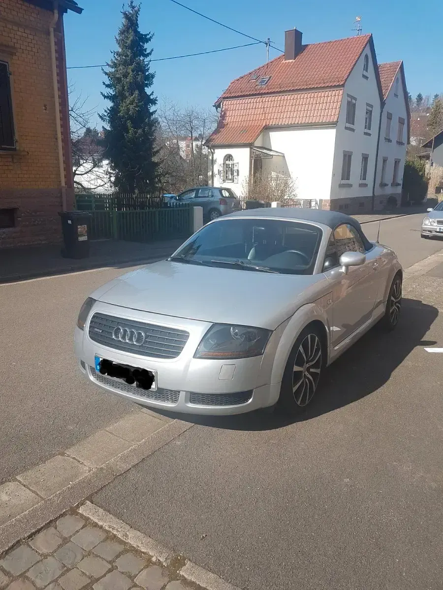 Gebraucht Audi TT Roadster 150 PS (110 kW) 2003 Silber Cabrio