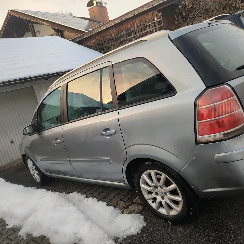 Silber Gebraucht 2006 Opel Zafira Van / Kleinbus | 1.750 € (Fairer Preis) - Bild 1/4