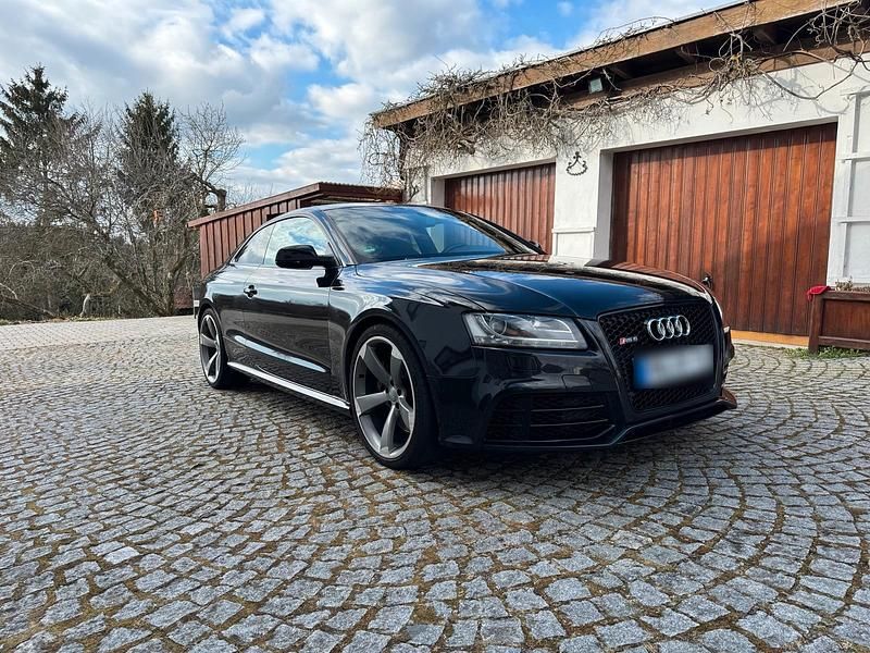 Second-hand Audi RS5 450 CP (330 kW) 2010 Negru Coupe