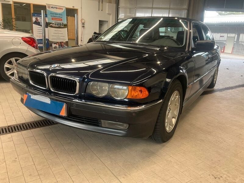 Orientblau metallic Gebraucht 2000 BMW 740L Sport Line Limousine | 14.990 € (Superpreis) - Bild 1/4