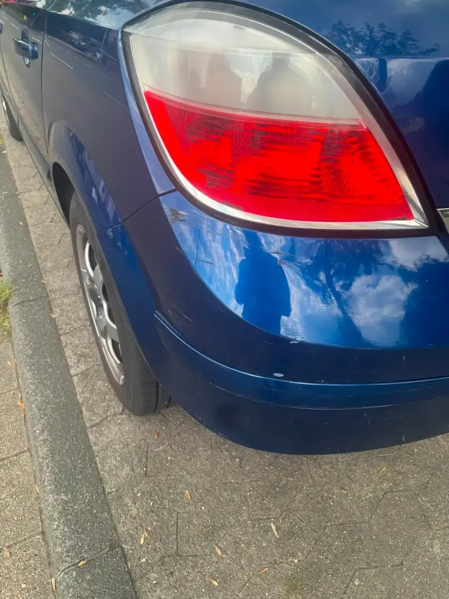 Gebraucht Opel Astra 105 PS (77 kW) 2006 Blau Limousine