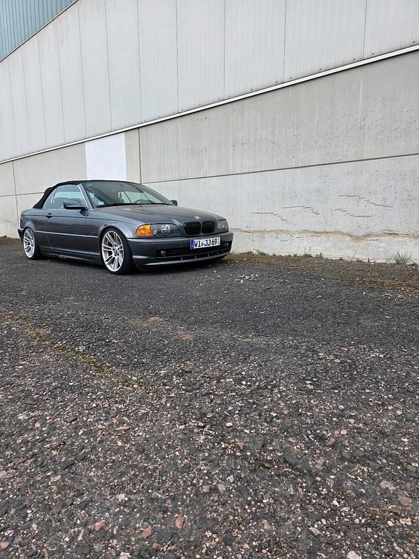 Grau Gebraucht 2001 BMW 325 Cabriolet Cabrio | 5.000 € (Superpreis) - Bild 1/4