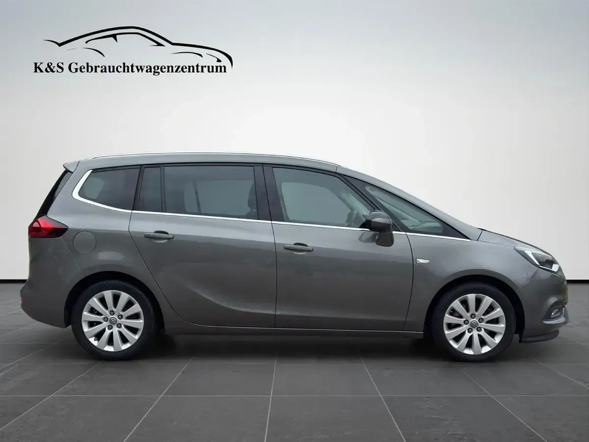 Gebraucht Opel Zafira Innovation 170 PS (125 kW) 2017 Grau Van / Kleinbus