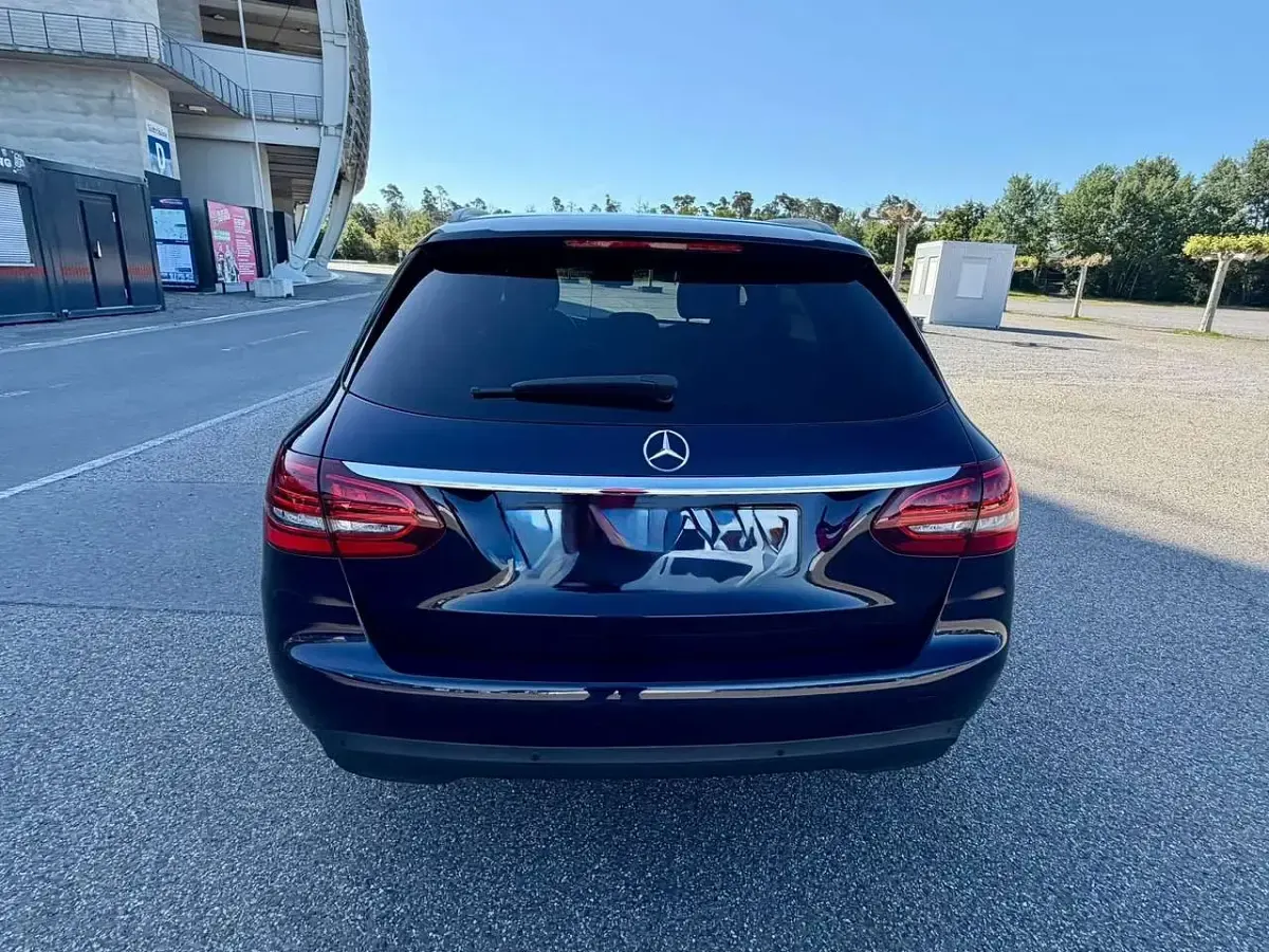 Gebraucht Mercedes C180 Exclusive 122 PS (89 kW) 2019 Blau Kombi