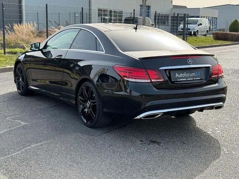 Gebraucht Mercedes E400 AMG line 333 PS (244 kW) 2015 Schwarz Coupé