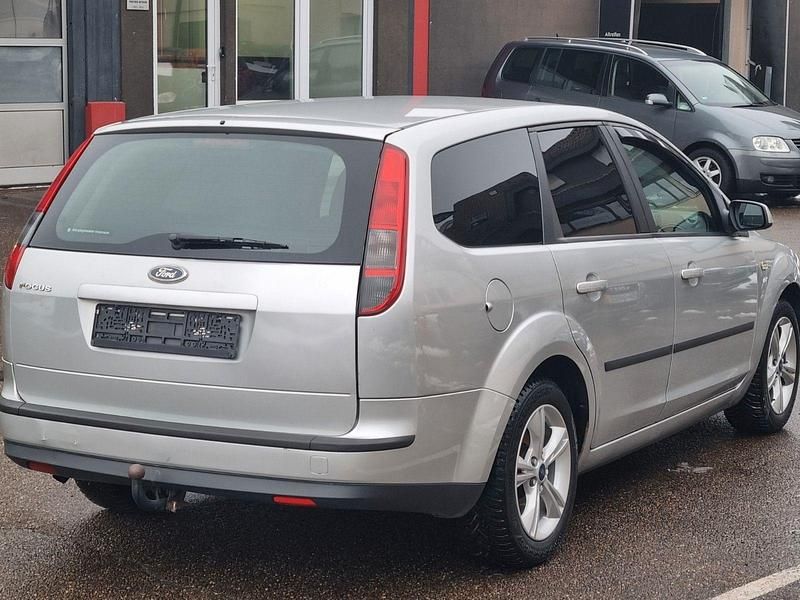 Gebraucht Ford Focus Fun X 116 PS (85 kW) 2007 Silber Kombi