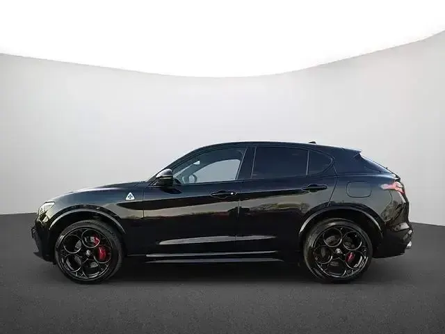 Gebraucht Alfa Romeo Stelvio Quadrifoglio 510 PS (375 kW) 2022 Colore esterno (nero vulcano, metallic) SUV