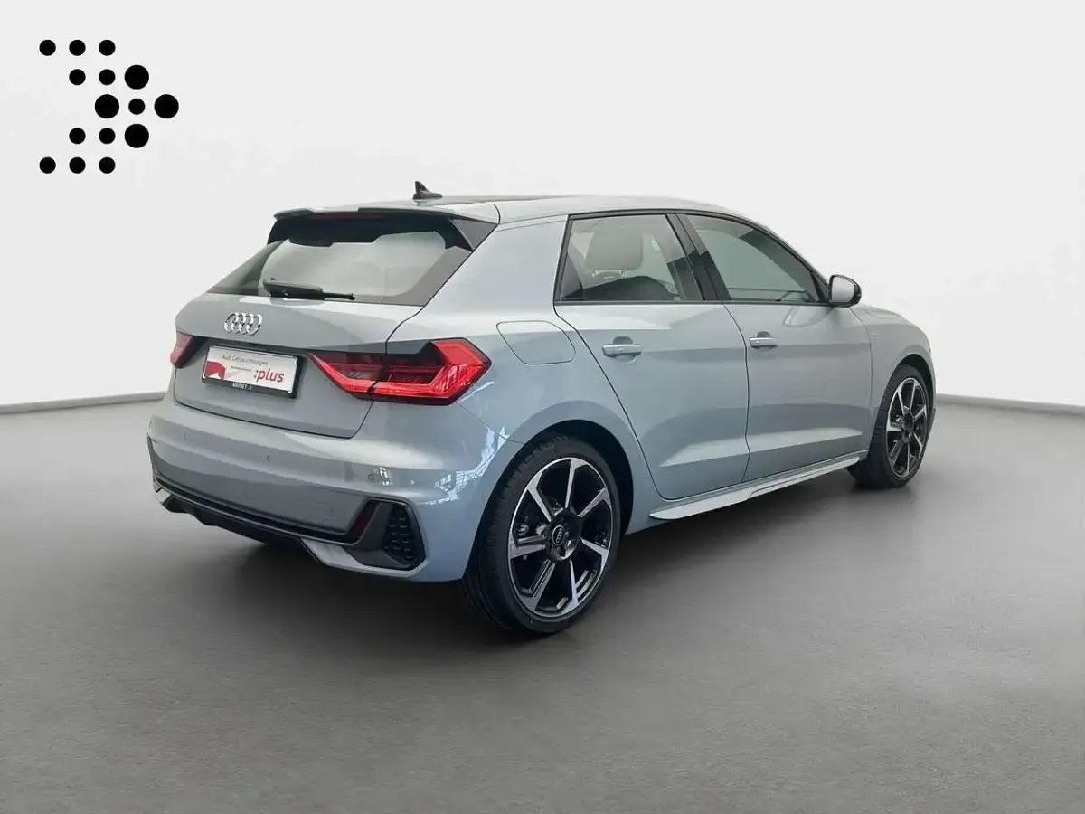 Gebraucht Audi A1 S-Line 116 PS (85 kW) 2025 Pfeilgrau perleffekt/mythossch SUV