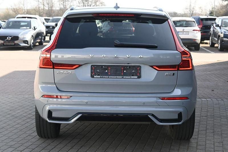 Gebraucht Volvo XC60 Plus 250 PS (183 kW) 2025 Vapour grey SUV
