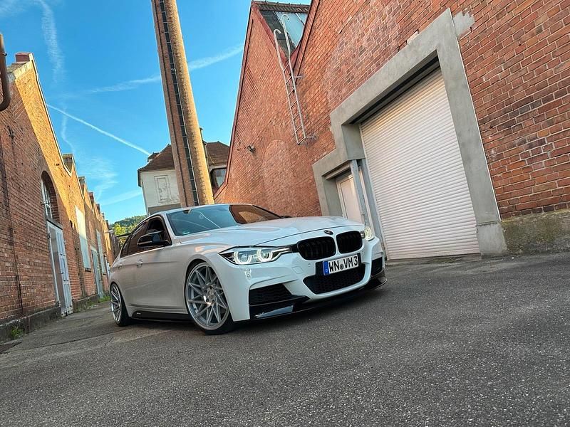 Weiß Gebraucht 2014 BMW 335 Performance Limousine | 29.999 € (Teuer) - Bild 1/4