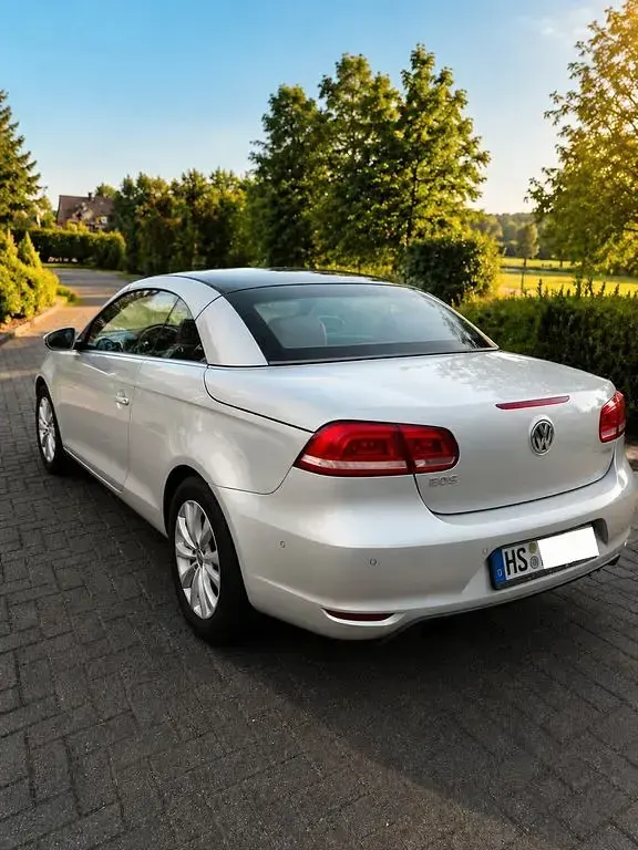 Gebraucht VW Eos Edition 122 PS (89 kW) 2011 Silber Cabrio