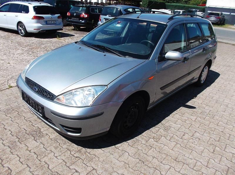 Gebraucht Ford Focus 100 PS (73 kW) 2003 Silber Kombi