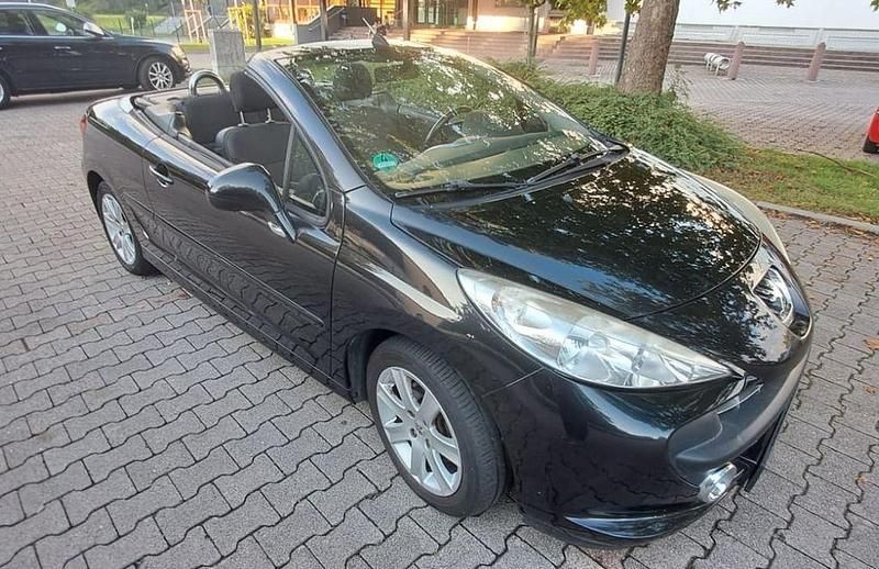 Schwarz Gebraucht 2008 Peugeot 207 CC Filou Cabrio | 3.300 € (Fairer Preis) - Bild 1/4