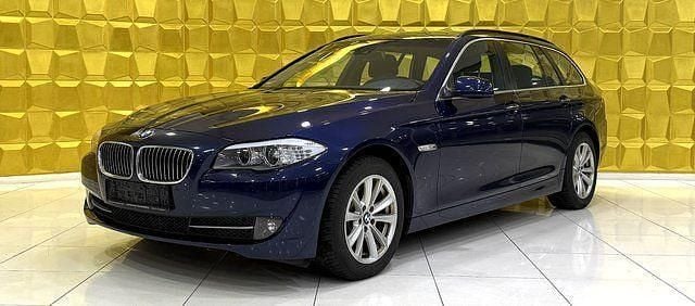 Gebraucht BMW 530 Sport Line 258 PS (189 kW) 2011 Blau Limousine