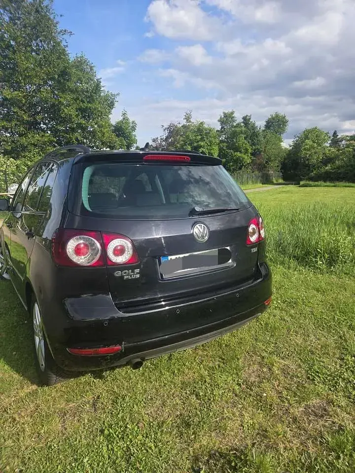 Gebraucht VW Golf VII Match 105 PS (77 kW) 2012 Schwarz Kleinwagen