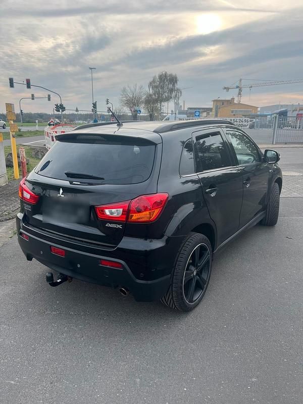 Gebraucht Mitsubishi ASX 150 PS (110 kW) 2010 Schwarz SUV