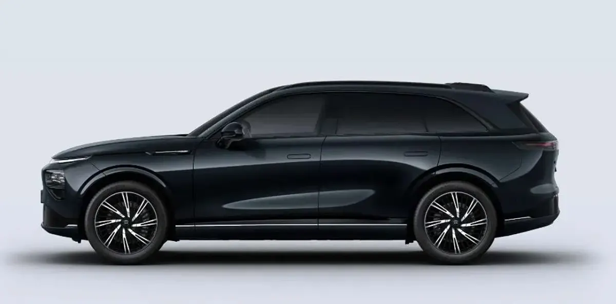 Neu XPENG G9 422 kW (575 PS) 2026 Schwarz SUV