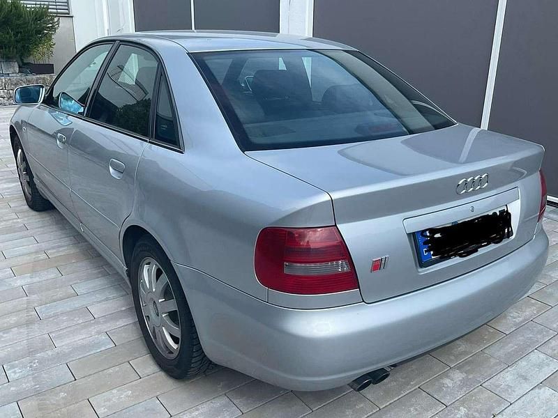 Silber Gebraucht 1999 Audi S4 Limousine | 24.999 € (Teuer) - Bild 1/4
