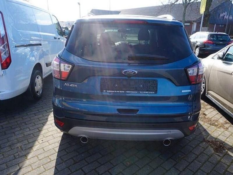Gebraucht Ford Kuga Cool & Connect 150 PS (110 kW) 2019 Chrome blue met. (metallic) SUV