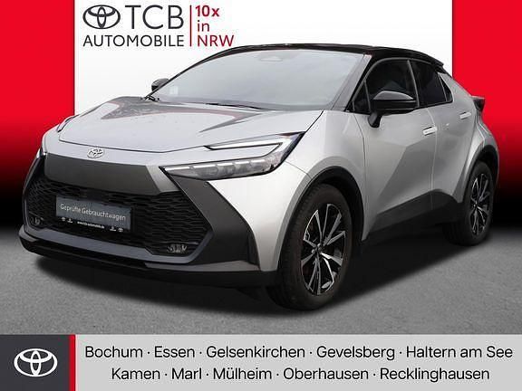 Silver metallic / black Gebraucht 2024 Toyota C-HR Team SUV | 27.479 € (Fairer Preis) - Bild 1/4