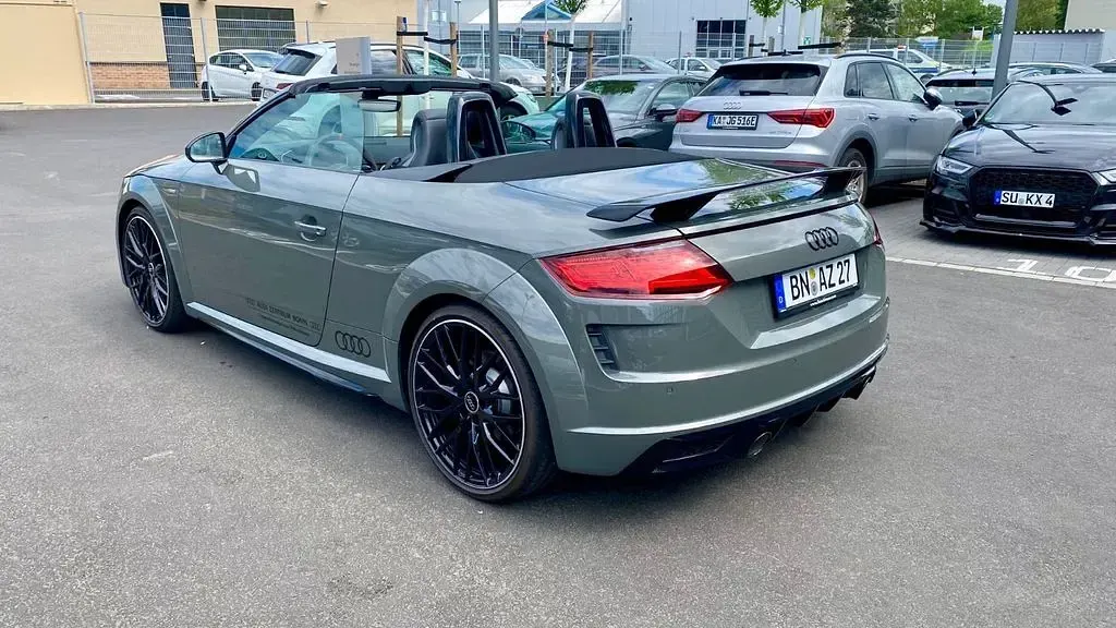 Gebraucht Audi TT Competition 197 PS (144 kW) 2024 Grau Cabrio