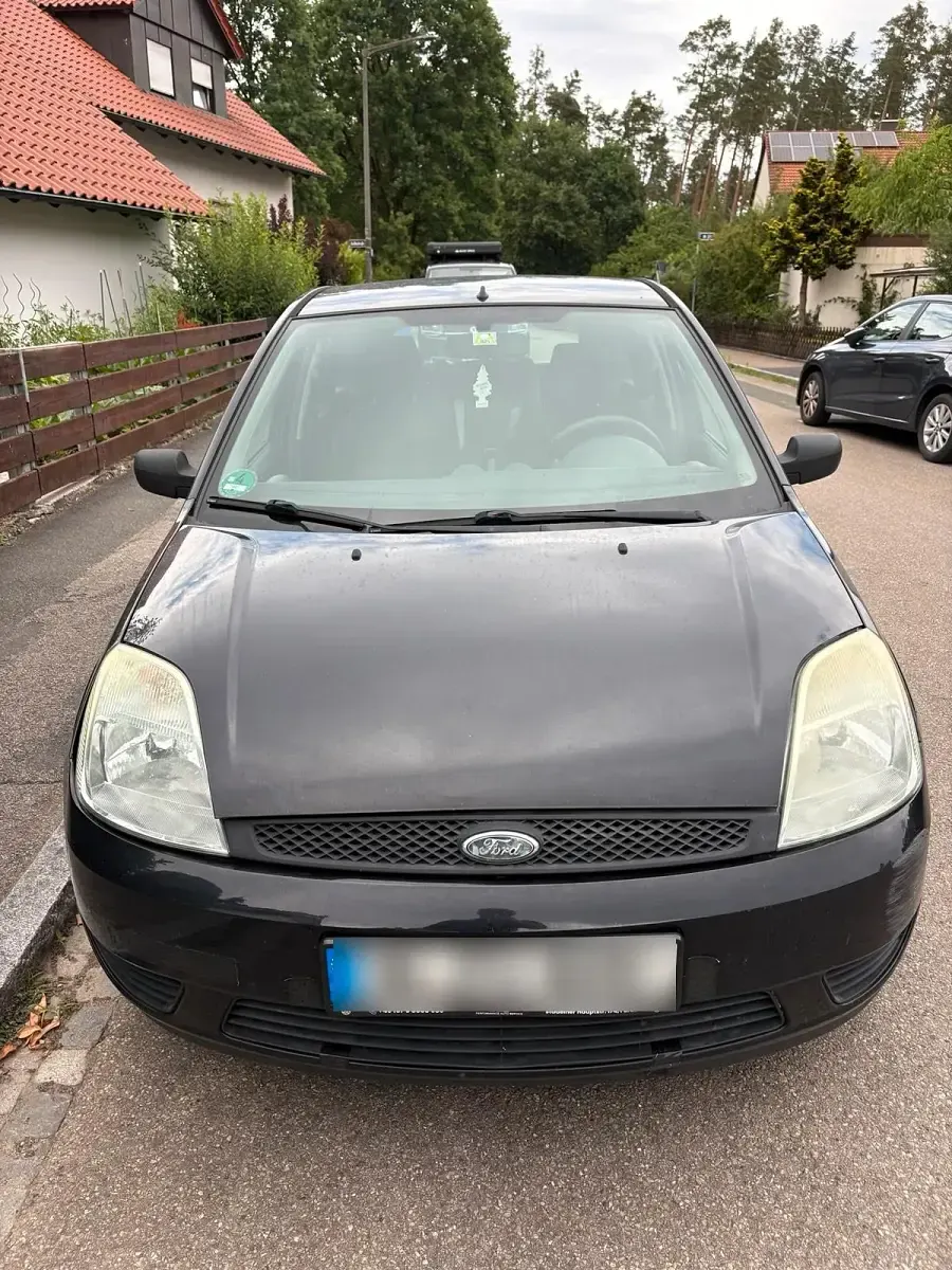 Gebraucht Ford Fiesta 60 PS (44 kW) 2005 Schwarz Kleinwagen