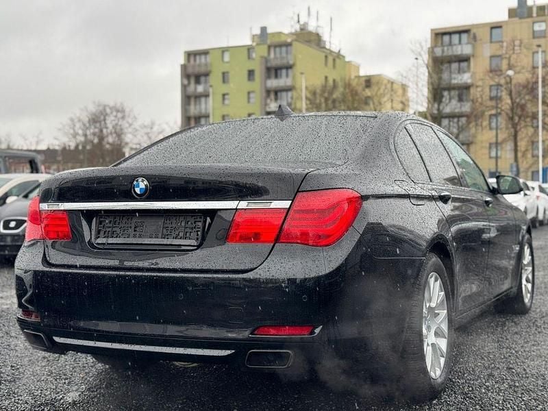 Gebraucht BMW 750 Shadowline 408 PS (300 kW) 2009 Schwarz Limousine