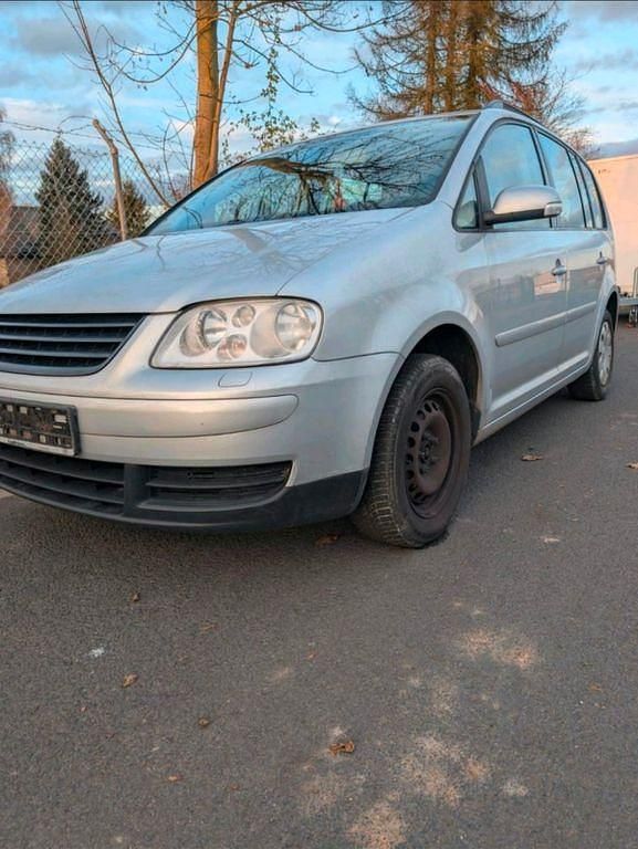 Gebraucht VW Touran Basis 105 PS (77 kW) 2004 Silber Van / Kleinbus