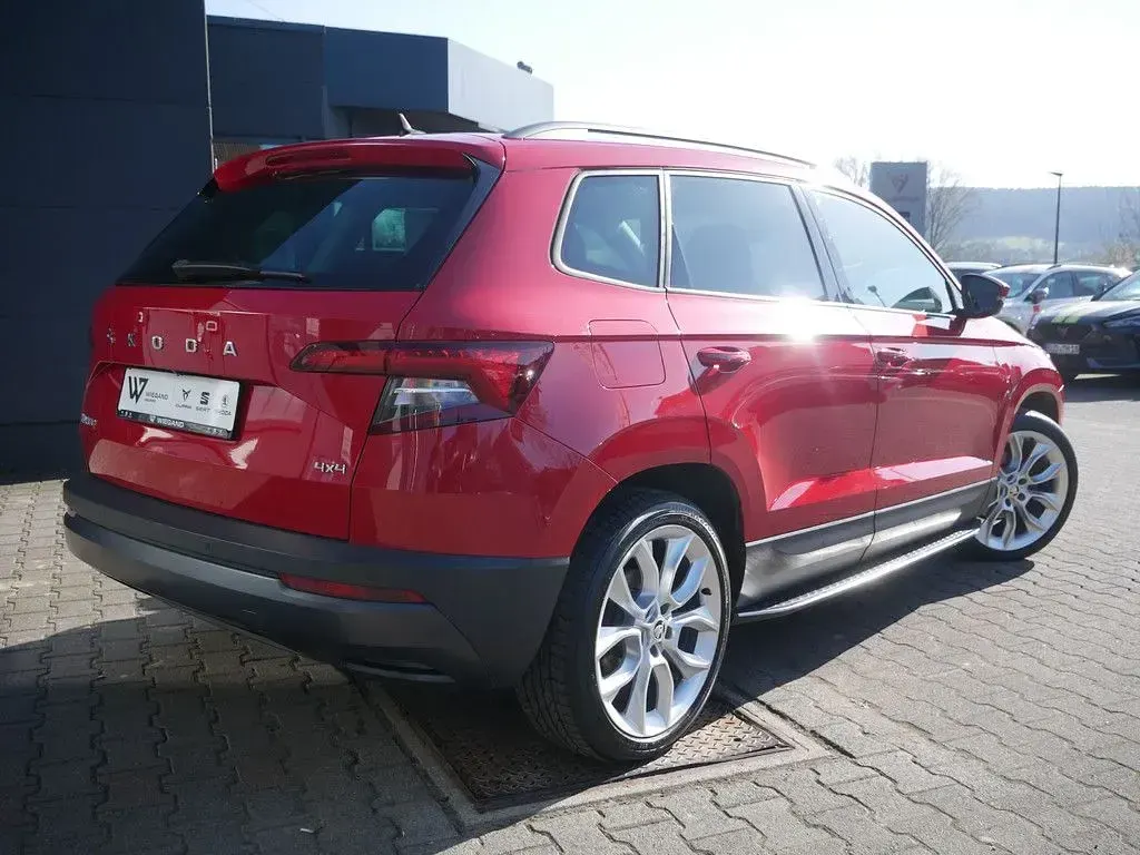 Gebraucht Skoda Karoq Style 190 PS (139 kW) 2020 Rot SUV