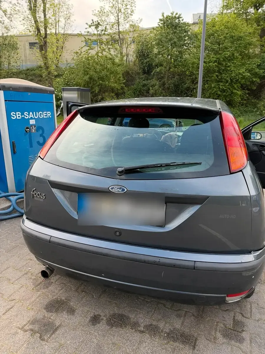 Second-hand Ford Focus 112 CP (82 kW) 2002 Gri Hatchback