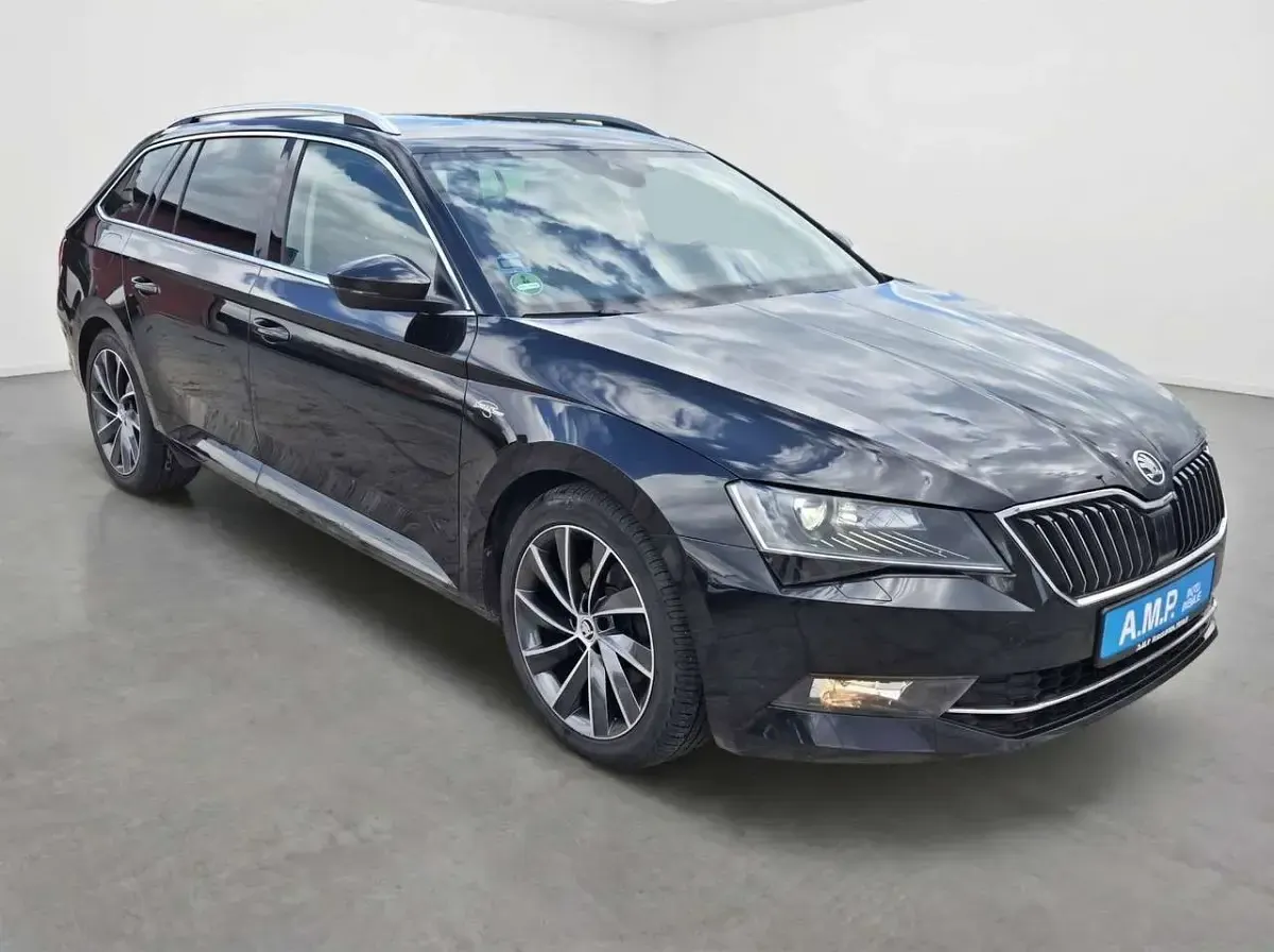 Gebraucht Skoda Superb LAURIN & KLEMENT 190 PS (139 kW) 2016 Cerna magic/black magic Kombi