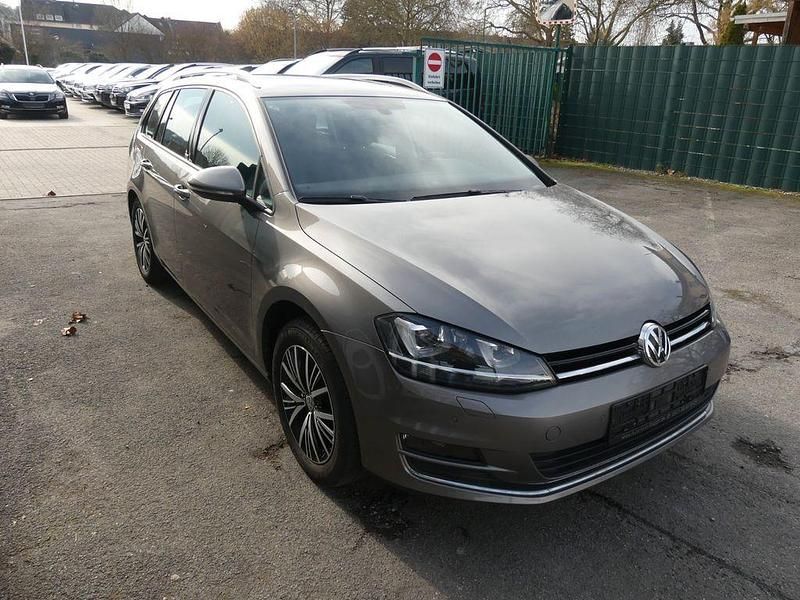 Gebraucht VW Golf VII Allstar 125 PS (91 kW) 2017 Grau Kombi