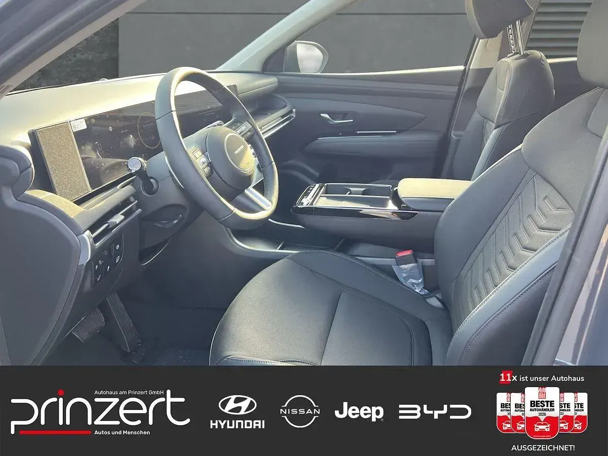 Neu Hyundai Tucson Trend 239 PS (175 kW) 2026 Ecotronic grey SUV