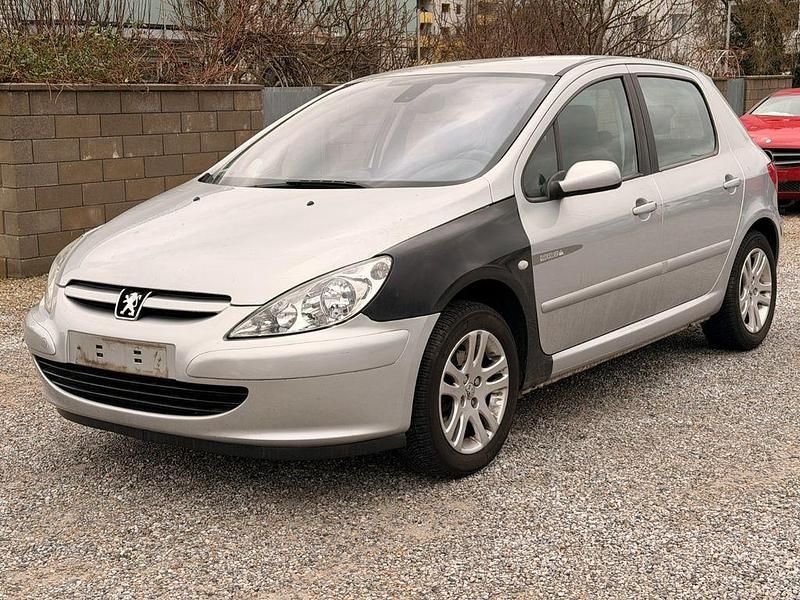 Silber Gebraucht 2005 Peugeot 307 Quiksilver Limousine | 990 € (Superpreis) - Bild 1/4