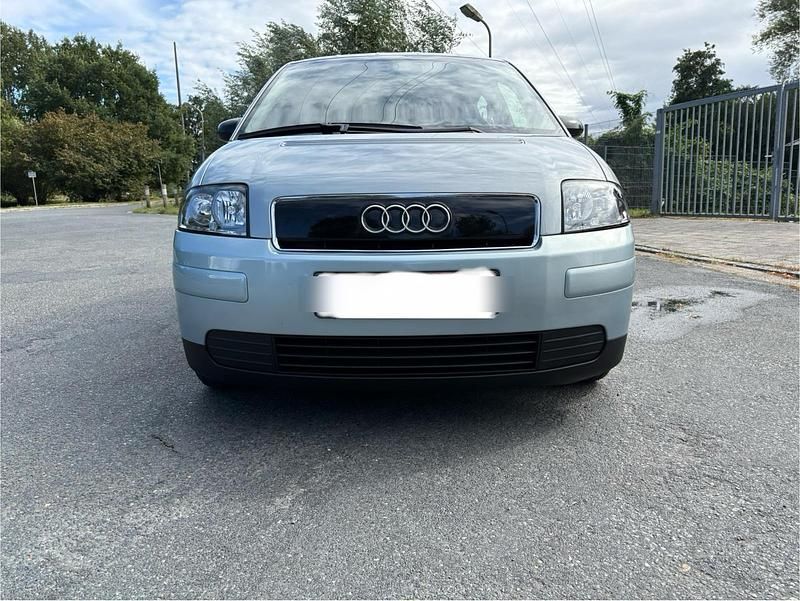 Silber Gebraucht 2003 Audi A2 Kleinwagen | 6.900 € (Fairer Preis) - Bild 1/4