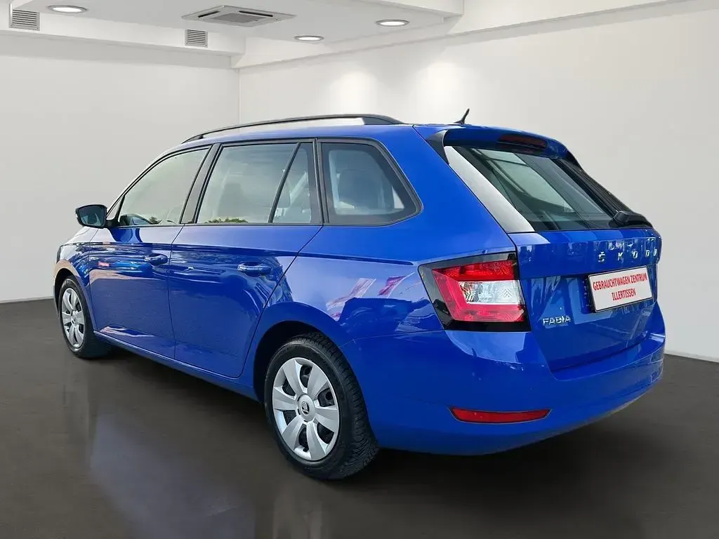 Gebraucht Skoda Fabia Ambition 95 PS (69 kW) 2022 Blau Kleinwagen