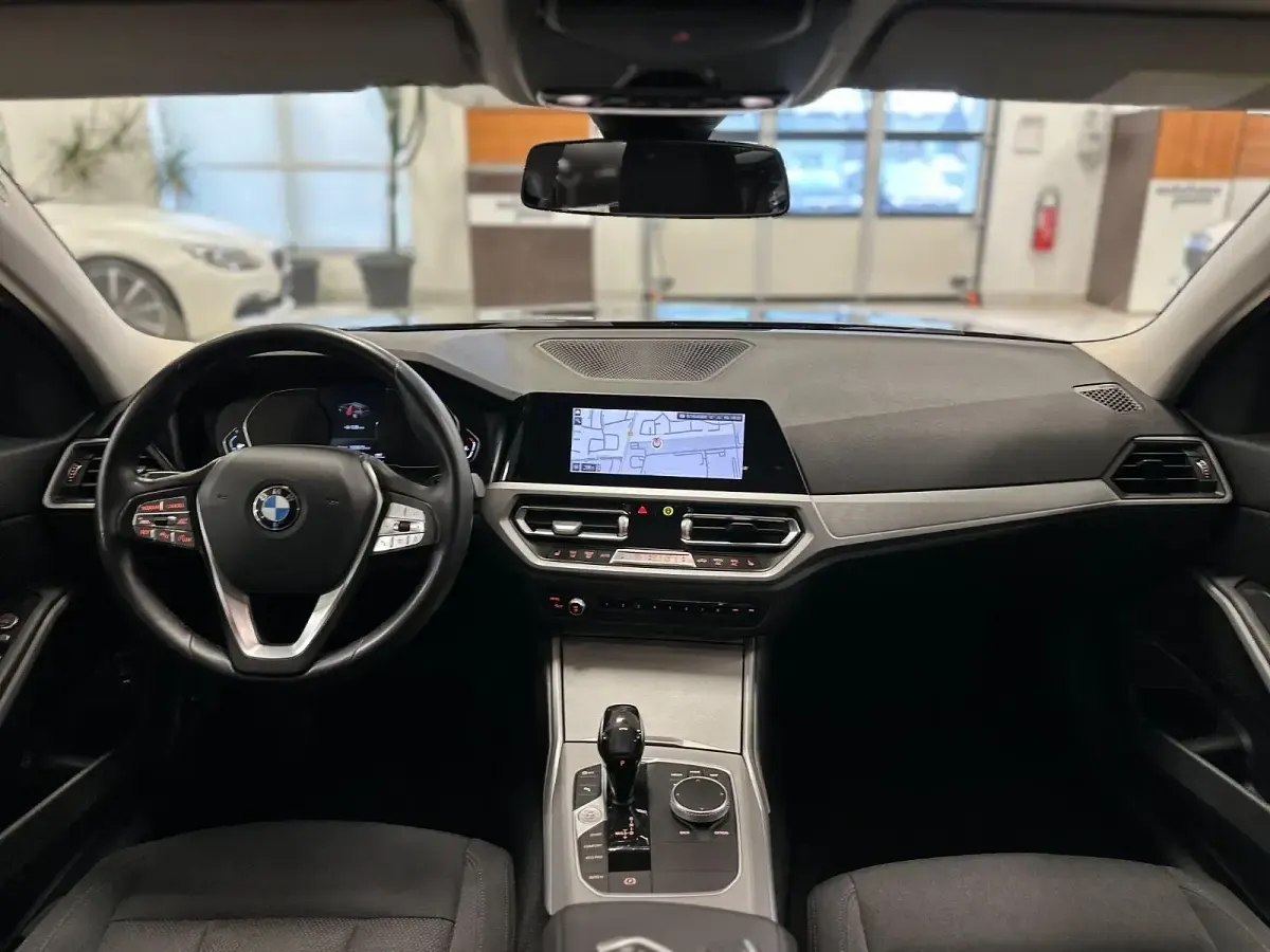 Gebraucht BMW 320 Advantage 190 PS (139 kW) 2020 Schwarz Kombi