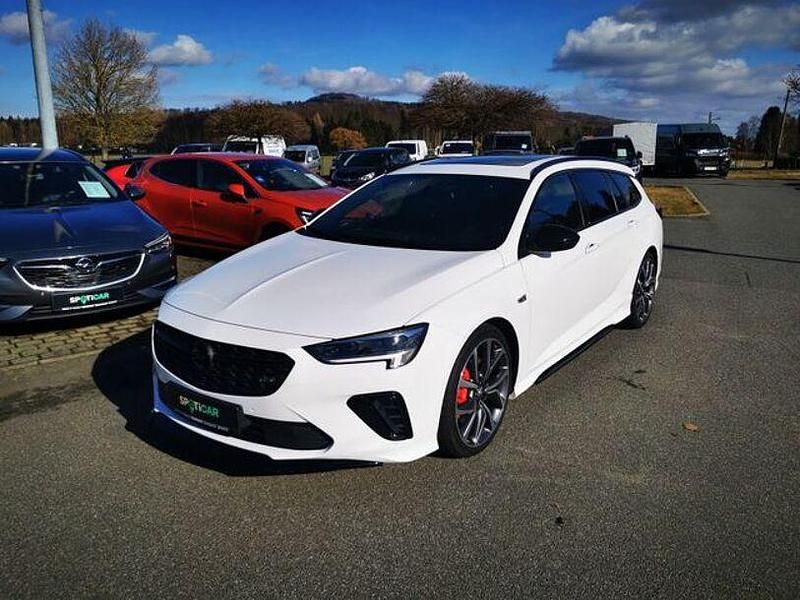 Gebraucht Opel Insignia 230 PS (169 kW) 2022 Jade weiss/arktis weiss Kombi