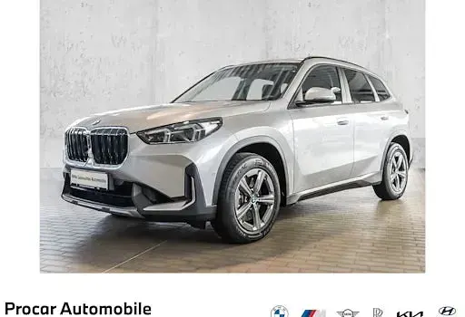 Używany BMW X1 Shadowline 218 KM (160 kW) 2024 Srebrny SUV