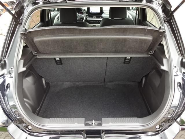 Neu Suzuki Swift Comfort 83 PS (61 kW) 2025 Schwarz Kleinwagen