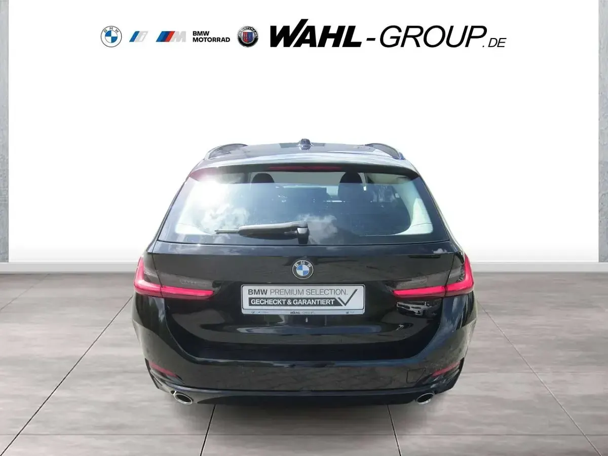 Gebraucht BMW 318 Shadowline 150 PS (110 kW) 2023 Schwarz ii Kombi